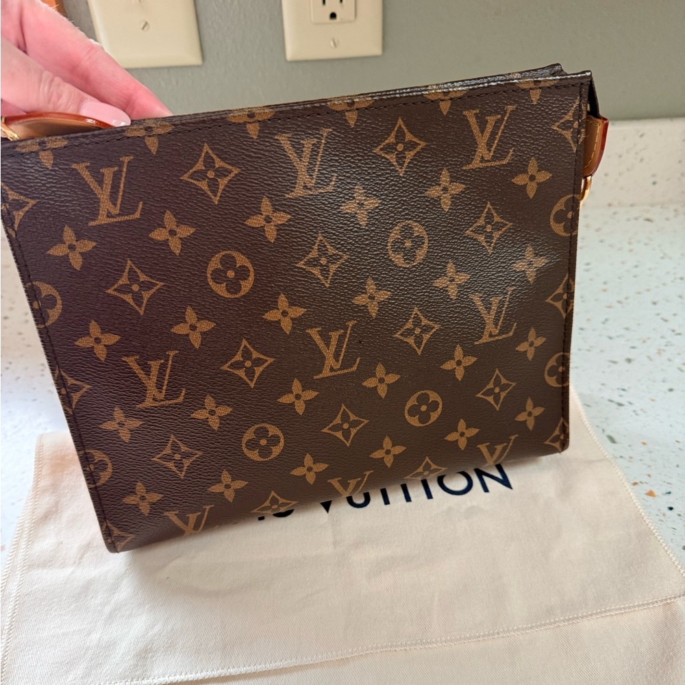 Louis Vuitton Toiletry Pouch on Chain Monogram Canvas - Picture 7 of 13